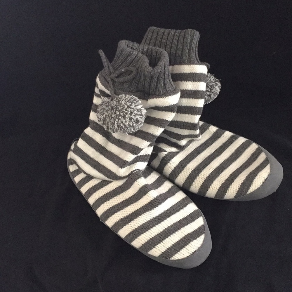 Sweater House shoes with Pom-poms